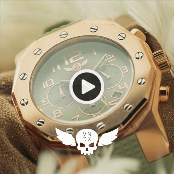 Horloges in Ibiza style